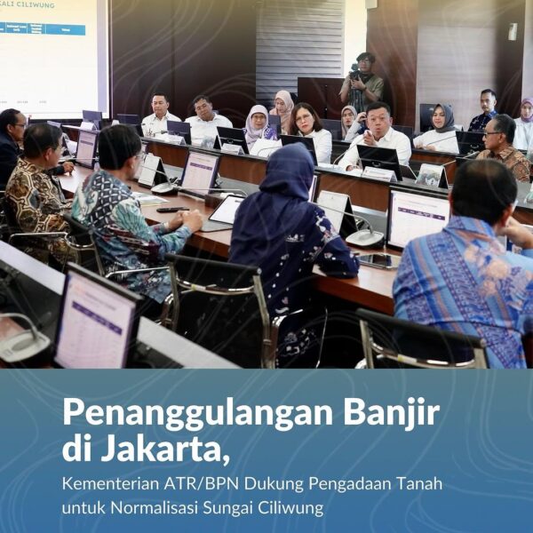 Menteri Agraria dan Tata Ruang/Kepala Badan Pertanahan Nasional mengatasi masalah banjir yang kerap melanda Kota Jakarta