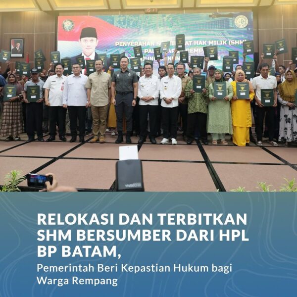 Kementerian Agraria dan Tata Ruang/Badan Pertanahan Nasional (ATR/BPN) menerbitkan Sertipikat Hak Milik untuk warga yang bersedia direlokasi dari Pulau Rempang ke Tanjung Banon.
