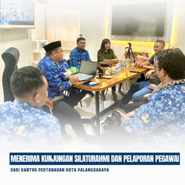 Kantor Pertanahan Kabupaten Kotawaringin timur telah menerima kunjungan dari Kantor Pertanahan Kota Palangkaya. Adapun kunjungan ini dalam rangka silaturahmi dan pelaporan pegawai yang pindah wilayah kerja ke Kantor Pertanahan Kabupaten Kotawaringin Timur.